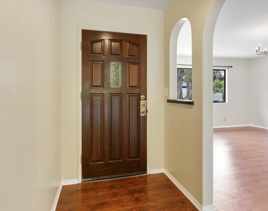 6347 N Muscatel Avenue - Photo Thumbnail 2