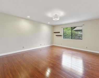 6347 N Muscatel Avenue - Photo Thumbnail 18
