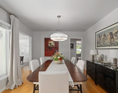 2030 N Altadena Drive - Photo Thumbnail 10