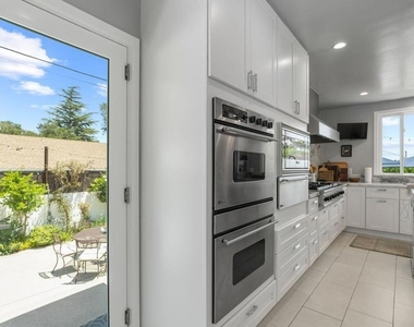 2030 N Altadena Drive - Photo Thumbnail 17