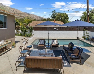 2030 N Altadena Drive - Photo Thumbnail 45