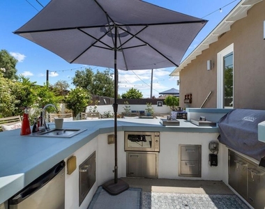 2030 N Altadena Drive - Photo Thumbnail 47