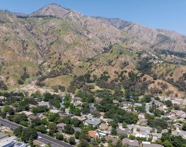 2030 N Altadena Drive - Photo Thumbnail 60