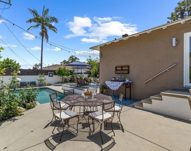 2030 N Altadena Drive - Photo Thumbnail 48