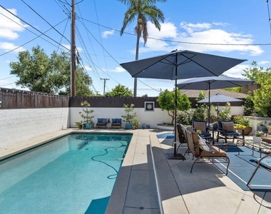 2030 N Altadena Drive - Photo Thumbnail 42