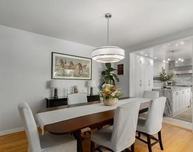 2030 N Altadena Drive - Photo Thumbnail 8