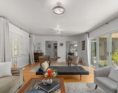 2030 N Altadena Drive - Photo Thumbnail 7