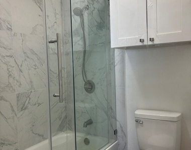 18422 Arline Ave - Photo Thumbnail 9
