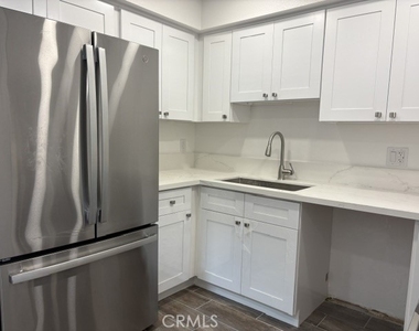 18422 Arline Ave - Photo Thumbnail 2