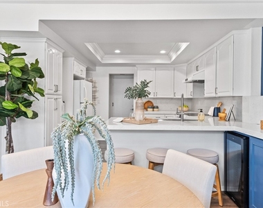 51 Ashbrook - Photo Thumbnail 4