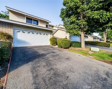 51 Ashbrook - Photo Thumbnail 24