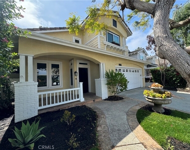 28 Deerwood - Photo Thumbnail 1