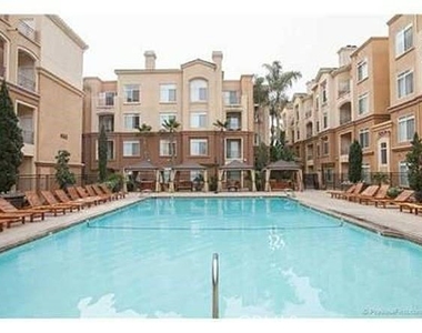 9253 Regents Road - Photo Thumbnail 7