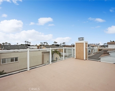 215 Walnut Street - Photo Thumbnail 14