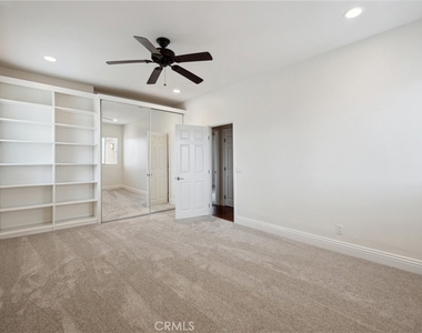 215 Walnut Street - Photo Thumbnail 12