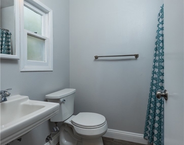 1741 Tustin Avenue - Photo Thumbnail 6