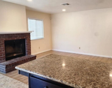 1385 Wimbledon Court - Photo Thumbnail 6