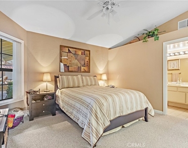 41220 Woodhaven Drive W - Photo Thumbnail 4