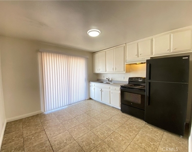 15129 Elm Court - Photo Thumbnail 3