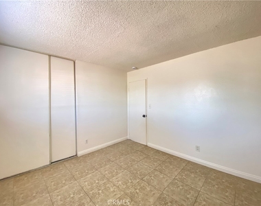 15129 Elm Court - Photo Thumbnail 11