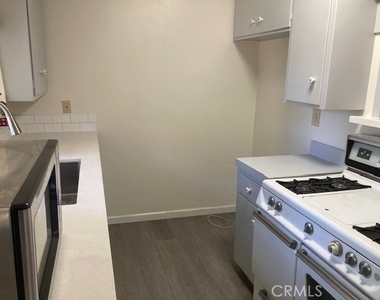 515 Alta Mesa - Photo Thumbnail 9
