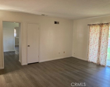 515 Alta Mesa - Photo Thumbnail 6
