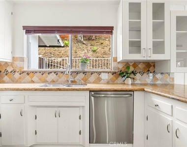 516 Venado Vista - Photo Thumbnail 12