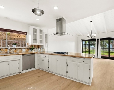 516 Venado Vista - Photo Thumbnail 11