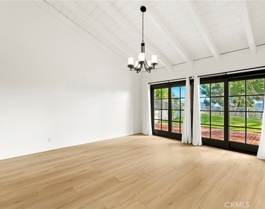 516 Venado Vista - Photo Thumbnail 16
