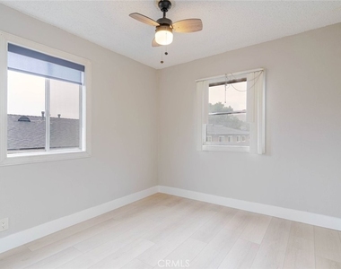 7137 Greeley Street - Photo Thumbnail 12
