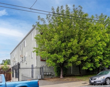 7137 Greeley Street - Photo Thumbnail 16