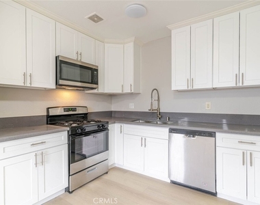 7137 Greeley Street - Photo Thumbnail 5