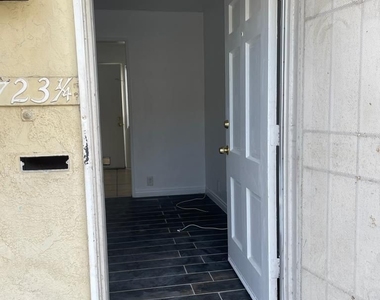 9723 Belmont - Photo Thumbnail 1