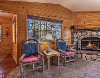 479 Villa Grove - Photo Thumbnail 8