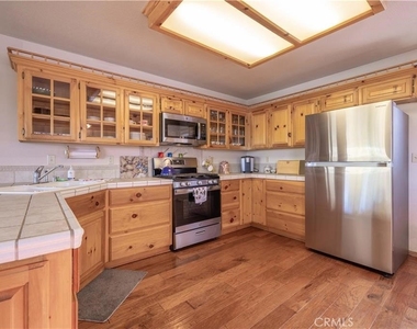 479 Villa Grove - Photo Thumbnail 10