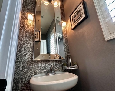 21881 Propello - Photo Thumbnail 4