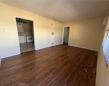 7601 N Hollywood - Photo Thumbnail 6