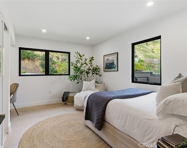 1764 E Loma Alta - Photo Thumbnail 36