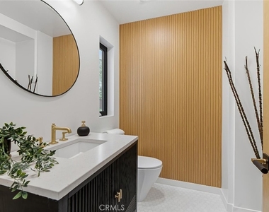 1764 E Loma Alta - Photo Thumbnail 32