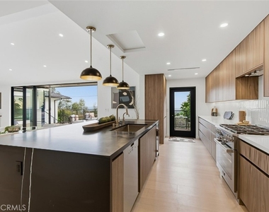 1764 E Loma Alta - Photo Thumbnail 18