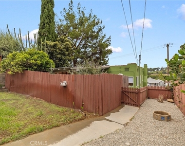 4173 York Boulevard - Photo Thumbnail 3