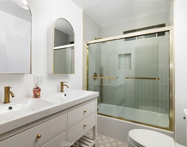 4173 York Boulevard - Photo Thumbnail 21