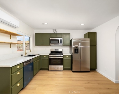 4173 York Boulevard - Photo Thumbnail 10
