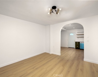 4173 York Boulevard - Photo Thumbnail 14