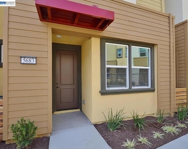 5683 Melodia Cir - Photo Thumbnail 1