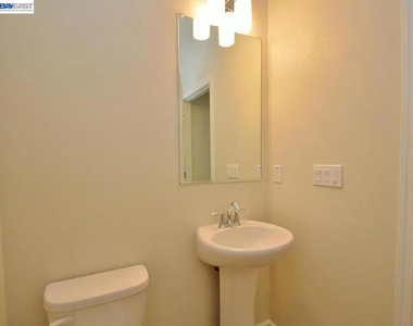 5683 Melodia Cir - Photo Thumbnail 21