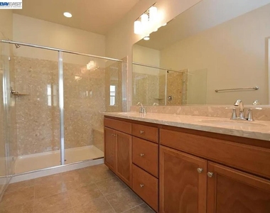 5683 Melodia Cir - Photo Thumbnail 24