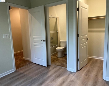 5683 Melodia Cir - Photo Thumbnail 17