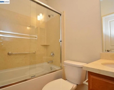 5683 Melodia Cir - Photo Thumbnail 20