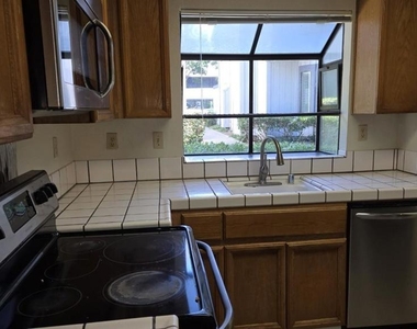 6125 Thornton Ave - Photo Thumbnail 2